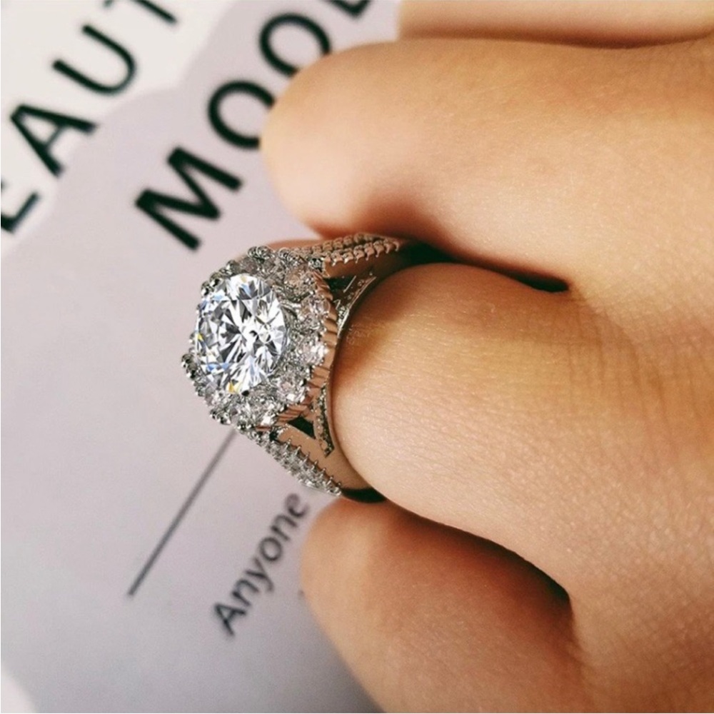 925 Sterling Silver Round Diamond Engagement Ring - Picture 6 of 7